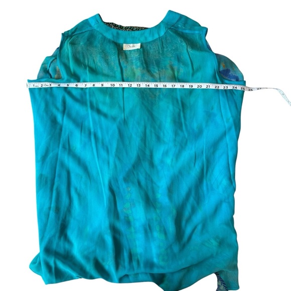 Camilla Short Lace Up Kaftan in "Take My Hand". One Size - Picture 7 of 14